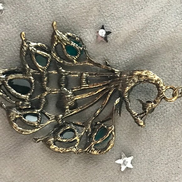 Kiss Me Turquoise Glitter Peacock 32'' Long Necklace - Picture 6 of 8